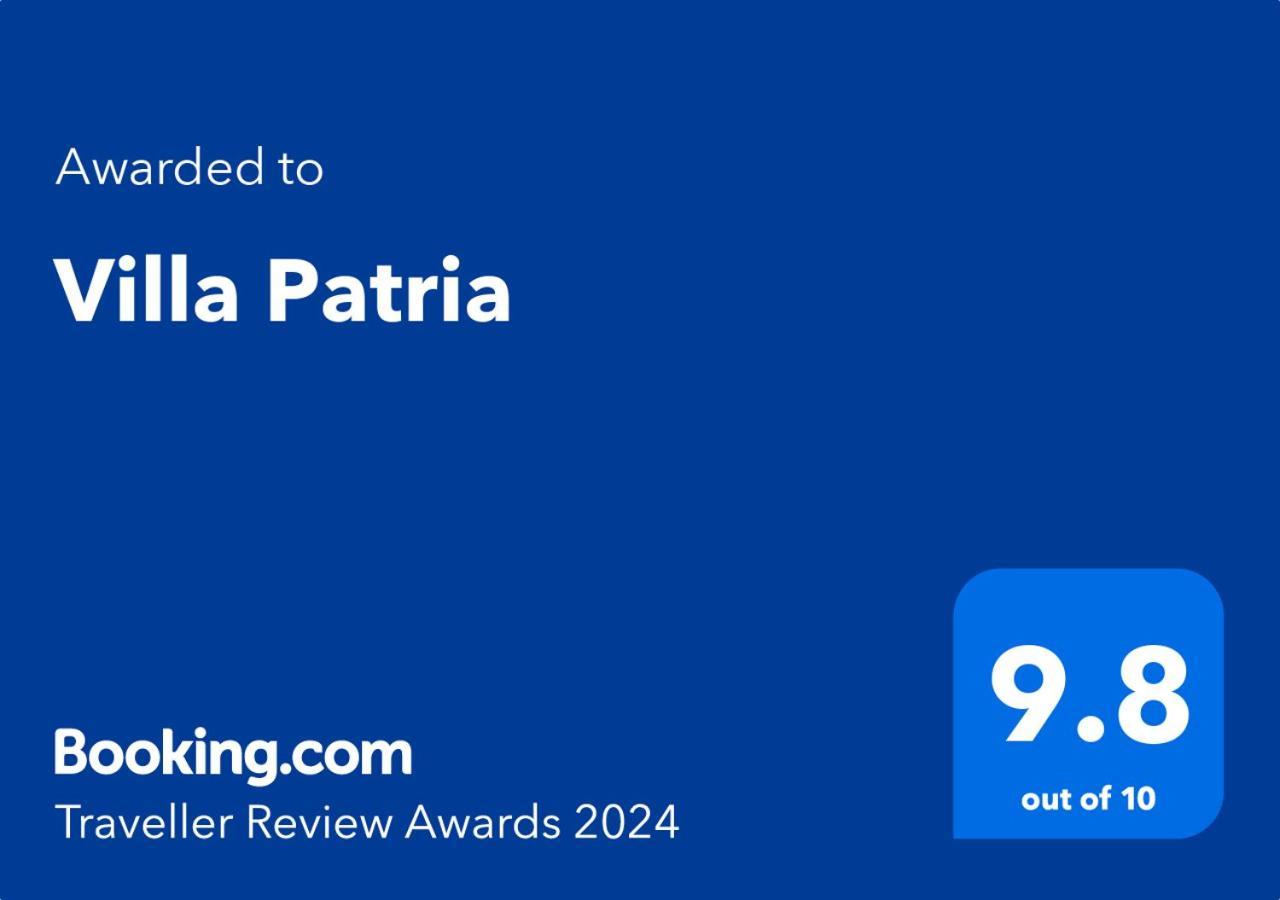 Villa Patria Lovina  Luaran gambar